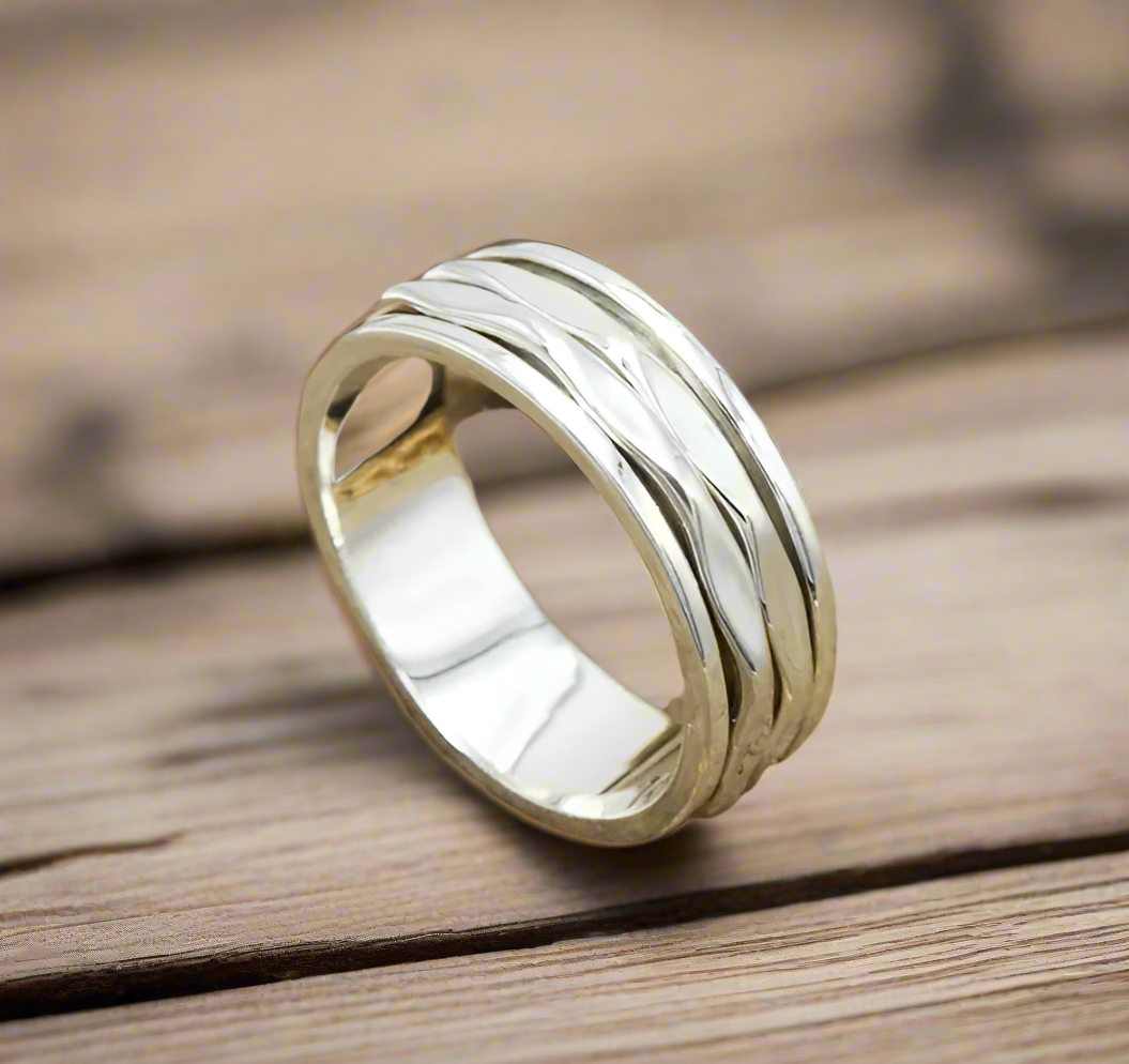 Retro Boho Minimalist Spinning Worry Ring